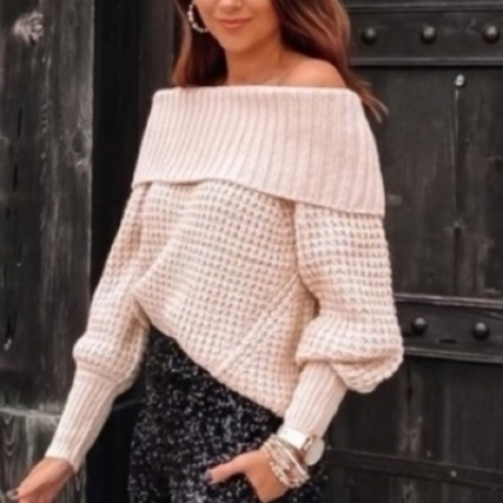 NWT Express Chunky Knit Off th Shoulder Balloon Sleeve Sweater